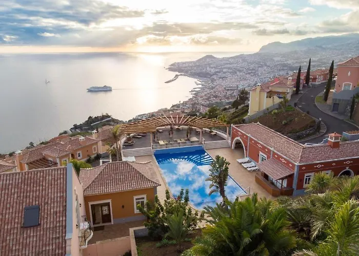 Gasparini Palheiro Village By Madeira Villa *